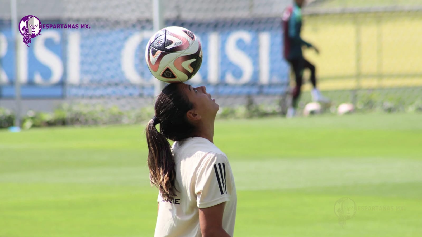 María Sánchez, Christina Burkenroad o Montse Saldívar, ¿quién ganó el duelo de dominadas en la concentración de la Selección Femenil?